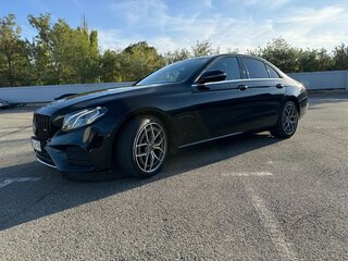 2016 Mercedes-Benz E-Класс 200 V (W213, S213, C238), чёрный, 2399000 рублей, вид 1
