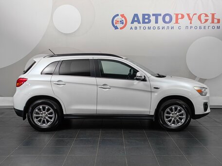 2013 Mitsubishi ASX I Рестайлинг, белый, 1049000 рублей, вид 5