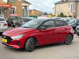 2023 Hyundai i20 III, красный, 1620000 рублей, вид 3