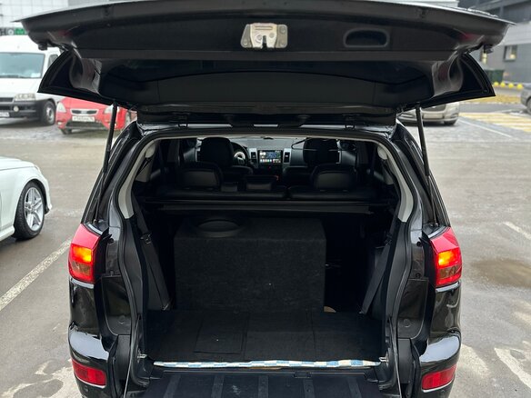 2009 Peugeot 4007, чёрный, 1385000 рублей - вид 8