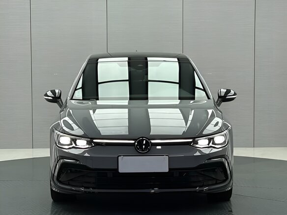 2023 Volkswagen Golf VIII, серый, 1990000 рублей