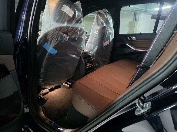 2026 BMW X5 40d IV (G05/G18) Рестайлинг, синий, 14300000 рублей - вид 8
