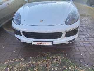 2015 Porsche Cayenne S Diesel II Рестайлинг (958), белый, 5050000 рублей, вид 2