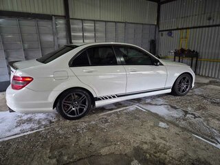 2010 Mercedes-Benz C-Класс 180 BlueEFFICIENCY III (W204), белый, 1210000 рублей, вид 4