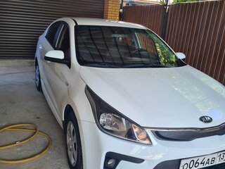 2019 Kia Rio IV, белый, 1350000 рублей, вид 4