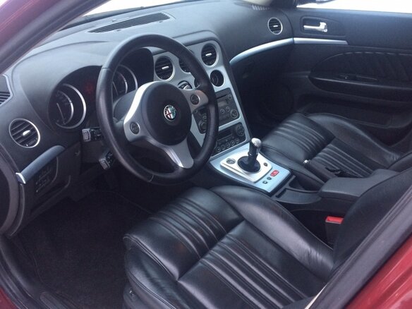 2008 Alfa Romeo 159, красный - вид 8