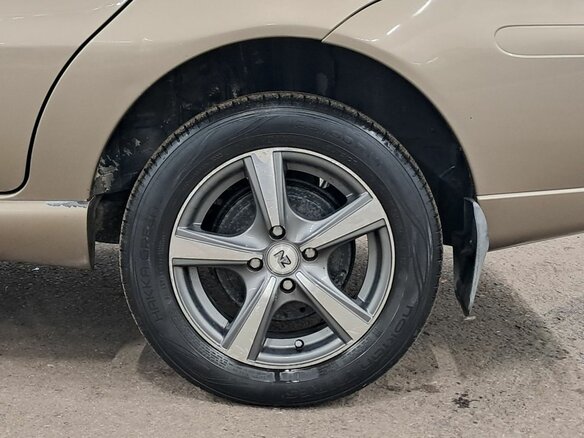 2010 Fiat Albea I Рестайлинг, жёлтый, 355000 рублей - вид 17