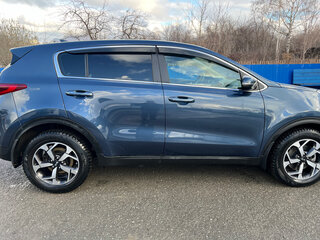 2020 Kia Sportage IV Рестайлинг, синий, 2400000 рублей, вид 4