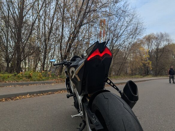 2024 Aprilia Tuono V4, белый, 2100000 рублей - вид 12