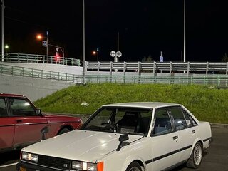 1981 Toyota Carina III (A60), белый, 400000 рублей, вид 1