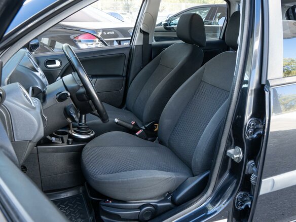 2007 Ford Fiesta Mk5, чёрный, 399000 рублей - вид 9