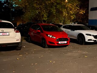 2016 Ford Fiesta Mk6 Рестайлинг, красный, 720000 рублей, вид 4