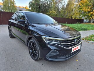 2021 Volkswagen Polo VI, чёрный, 1650000 рублей, вид 2