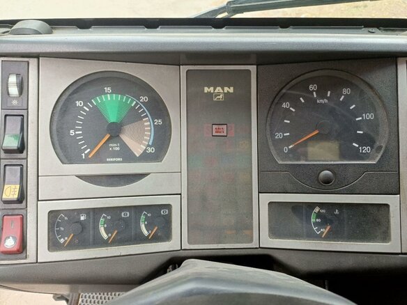 2002 MAN LE/L 2000, чёрный, 1600000 рублей - вид 7