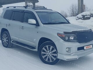2015 Toyota Land Cruiser 200 Series Рестайлинг 1, серебристый, 5510000 рублей, вид 4
