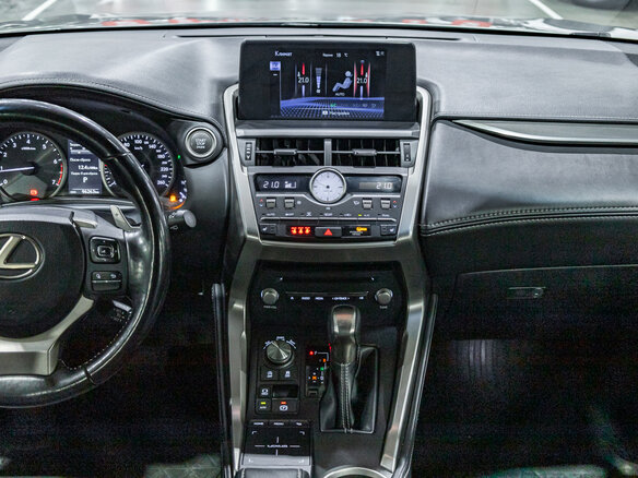 2018 Lexus NX 200 I Рестайлинг, серый, 3069700 рублей - вид 19