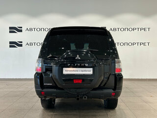 2015 Mitsubishi Pajero IV Рестайлинг 2, чёрный, 1999000 рублей, вид 4