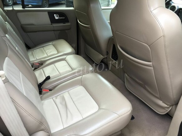 2005 Ford Expedition II, чёрный - вид 9