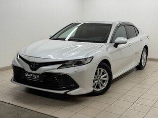 2020 Toyota Camry VIII (XV70), белый, 2800000 рублей, вид 1