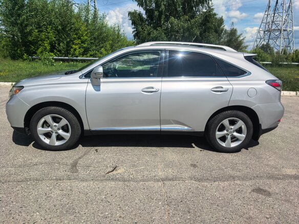 2011 Lexus RX 270 III, серебристый, 2050000 рублей - вид 3