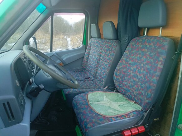 1995 Mercedes-Benz Sprinter, зелёный, 900000 рублей - вид 8