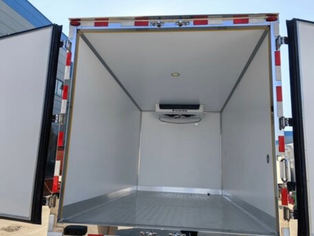 2024 Isuzu Elf (N-series), белый, 3600000 рублей, вид 4