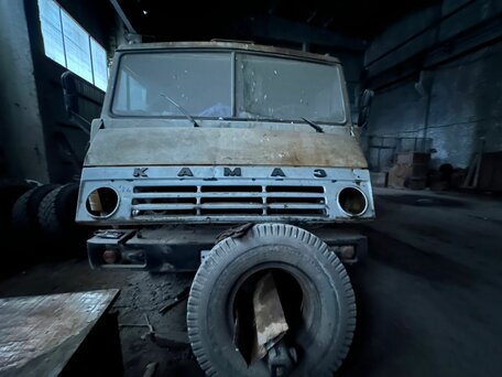 1995 КамАЗ 5511, серебристый, 350000 рублей, вид 1