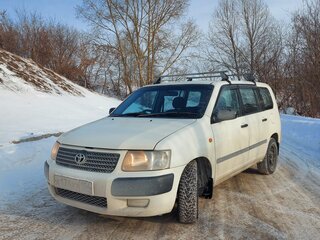 2002 Toyota Succeed I, белый, 527000 рублей, вид 1