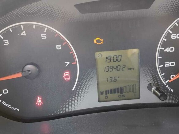 2014 Lada (ВАЗ) Granta I, серый, 450000 рублей - вид 5