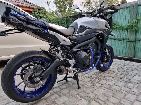 2017 Yamaha MT-09 Tracer (FJ-09), серебристый, 920000 рублей - вид 6
