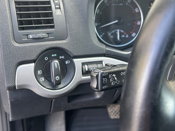 2010 Skoda Octavia II (A5) Рестайлинг, серый, 870000 рублей - вид 23