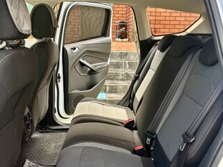 2017 Ford Kuga II Рестайлинг, белый, 1620000 рублей, вид 5