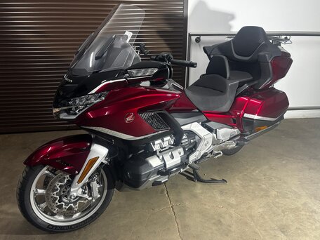 2021 Honda GL 1800 Gold Wing, красный, 2700000 рублей, вид 4