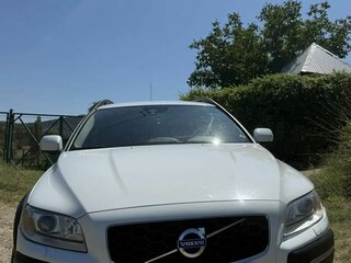 2014 Volvo XC70 II Рестайлинг, белый, 1870000 рублей, вид 1
