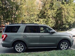 2018 Ford Expedition IV, серый, 5200000 рублей, вид 3