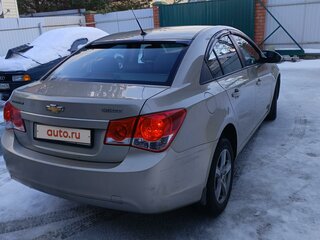 2010 Chevrolet Cruze I, коричневый, 660000 рублей, вид 4