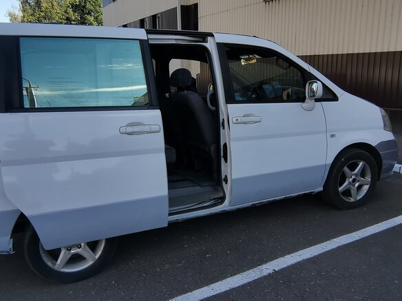 1999 Nissan Serena II (C24), белый, 265000 рублей - вид 8