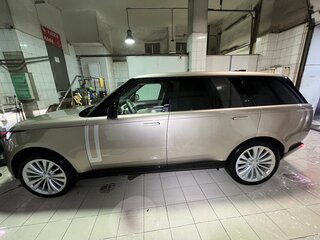 2023 Land Rover Range Rover P530 MHEV V, бежевый, 22635585 рублей, вид 4
