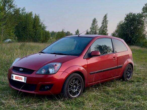 2007 Ford Fiesta Mk5, красный, 470000 рублей