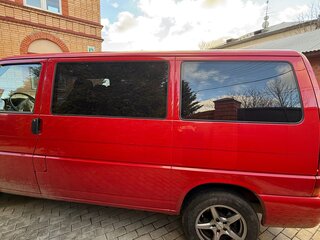 1999 Volkswagen Caravelle T4, красный, 3500000 рублей, вид 2