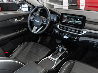 2026 Kia K3 II (China Market) Рестайлинг, серый, 3300000 рублей, вид 2