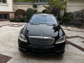 2011 Mercedes-Benz S-Класс 500 Long V (W221) Рестайлинг, чёрный, 3500000 рублей, вид 2