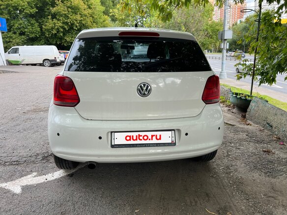 2012 Volkswagen Polo V, белый, 715000 рублей - вид 1