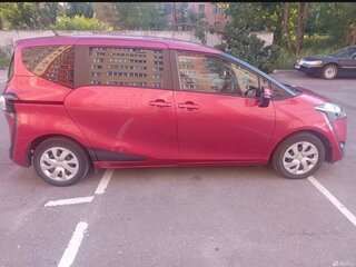 2018 Toyota Sienta II Рестайлинг, красный, 1520000 рублей, вид 5