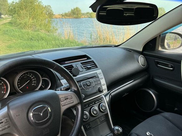 2008 Mazda 6 II (GH), серебристый, 800000 рублей - вид 2