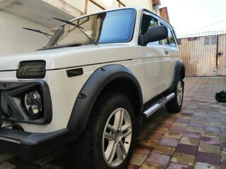 2011 Lada (ВАЗ) 2121 (4x4) I Рестайлинг, белый, 450000 рублей, вид 2