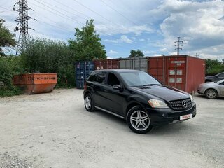 2005 Mercedes-Benz M-Класс 350 II (W164), чёрный, 1175000 рублей, вид 2