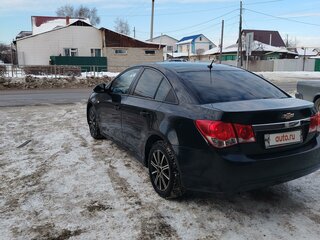 2011 Chevrolet Cruze I, чёрный, 750000 рублей, вид 5