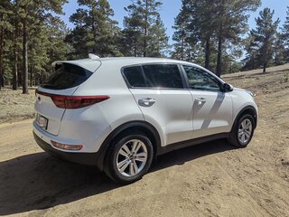 2018 Kia Sportage IV, белый, 2100000 рублей, вид 3
