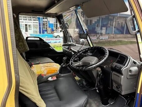 1997 Nissan Diesel, бежевый, 2000000 рублей, вид 2